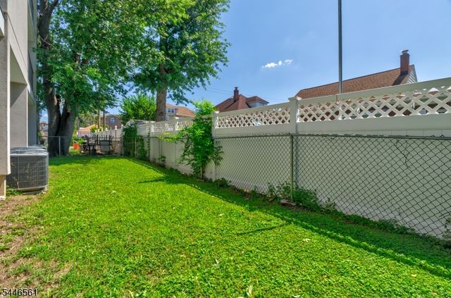 148 Oakwood Ave, Cliffside Park Boro, NJ 07010