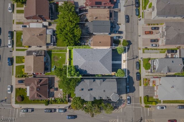 148 Oakwood Ave, Cliffside Park Boro, NJ 07010