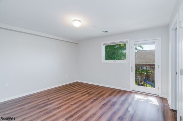 148 Oakwood Ave, Cliffside Park Boro, NJ 07010