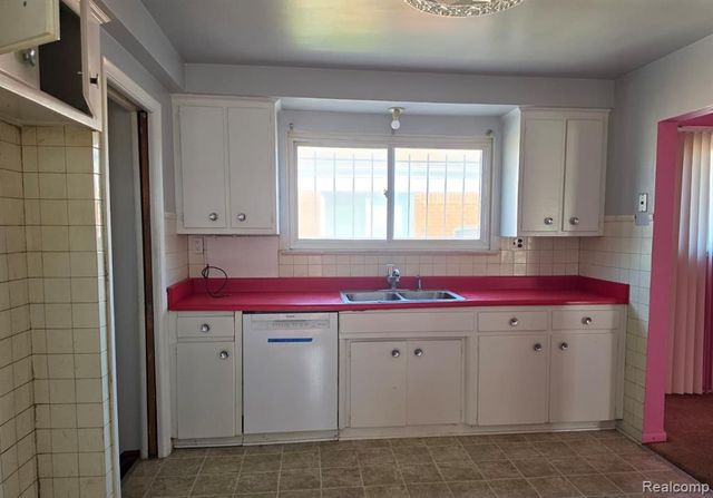 6835 Buhr Street, Detroit, MI 48212