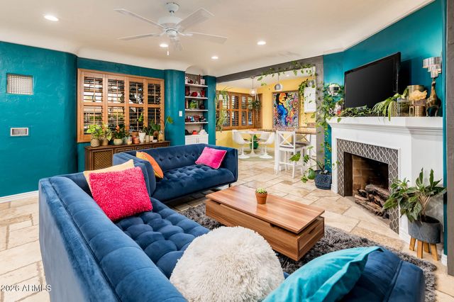 2930 N 16TH Drive, Phoenix, AZ 85015