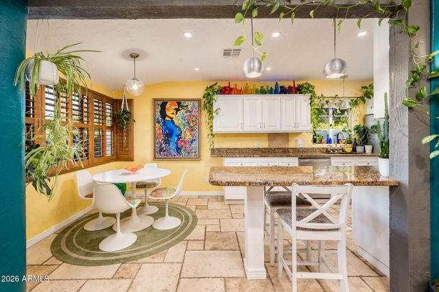 2930 N 16TH Drive, Phoenix, AZ 85015