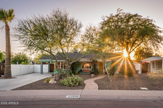2930 N 16TH Drive, Phoenix, AZ 85015