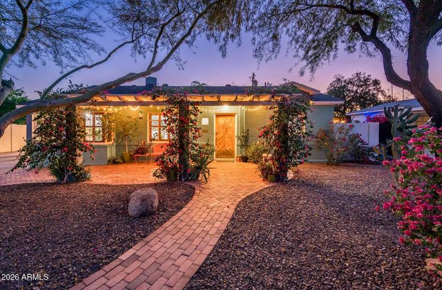 2930 N 16TH Drive, Phoenix, AZ 85015