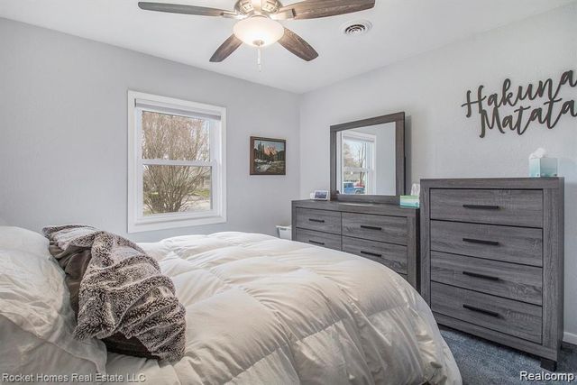 2836 Edna Jane Drive, Auburn Hills, MI 48326