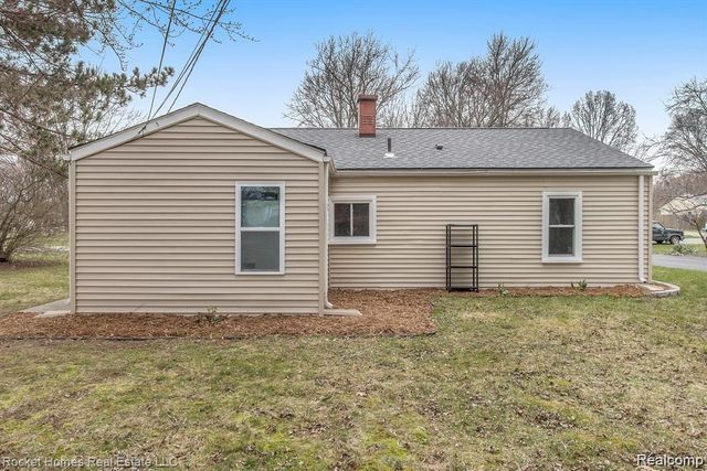 2836 Edna Jane Drive, Auburn Hills, MI 48326