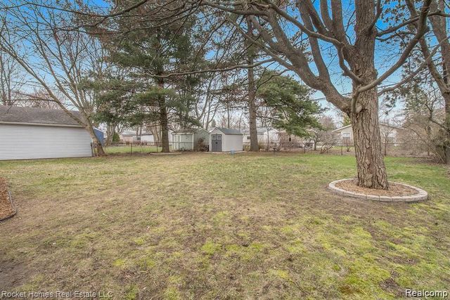 2836 Edna Jane Drive, Auburn Hills, MI 48326