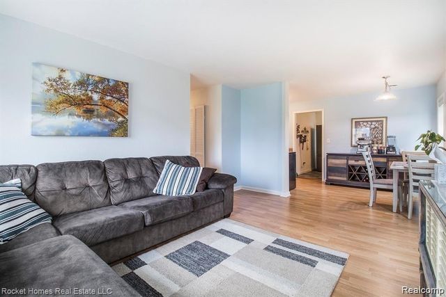 2836 Edna Jane Drive, Auburn Hills, MI 48326