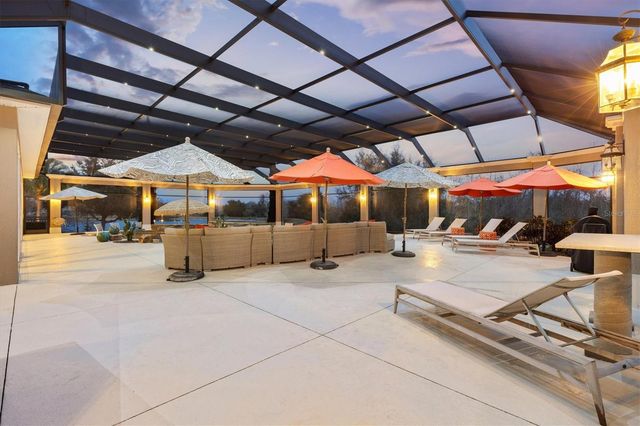 885 IRON OAK WAY, The Villages, FL 32163