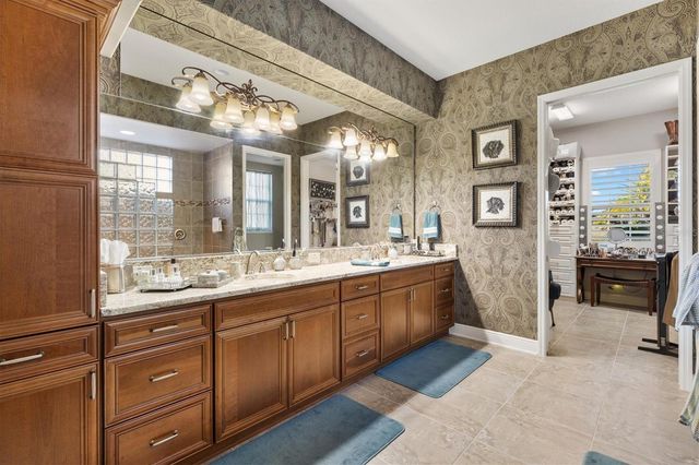 885 IRON OAK WAY, The Villages, FL 32163