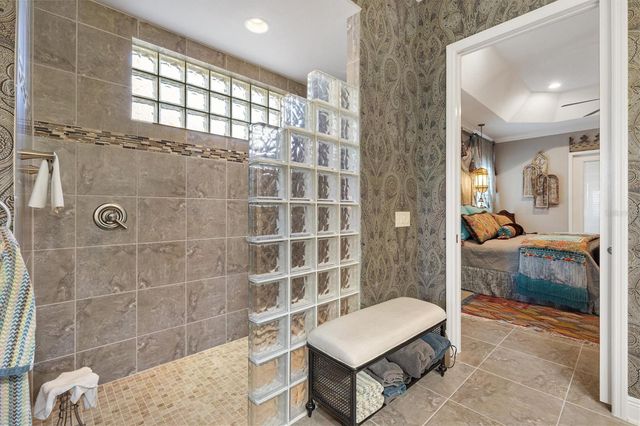 885 IRON OAK WAY, The Villages, FL 32163