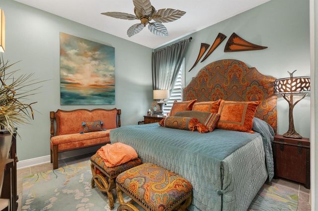 885 IRON OAK WAY, The Villages, FL 32163