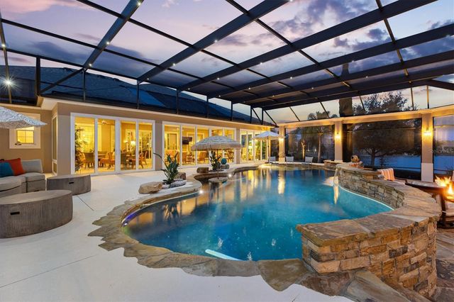 885 IRON OAK WAY, The Villages, FL 32163