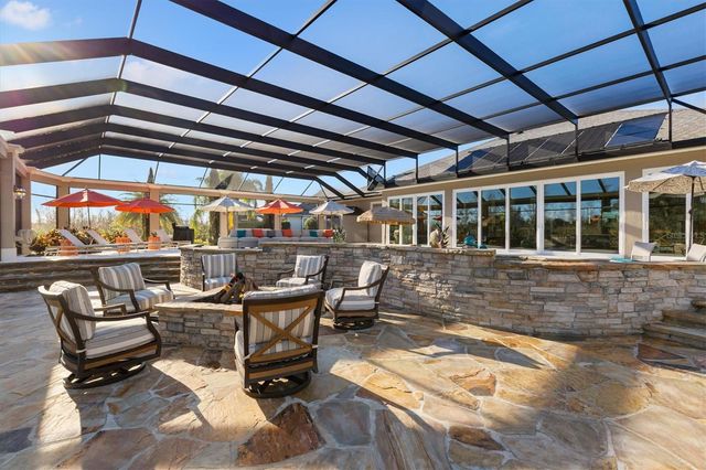 885 IRON OAK WAY, The Villages, FL 32163