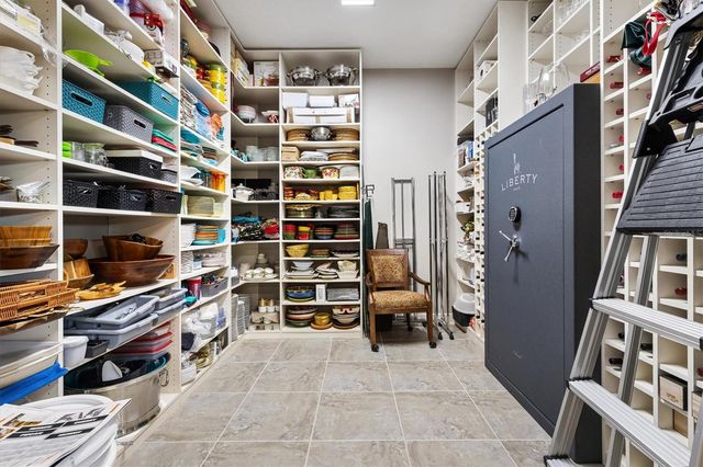 885 IRON OAK WAY, The Villages, FL 32163