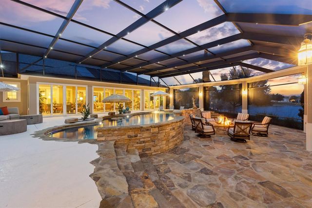 885 IRON OAK WAY, The Villages, FL 32163