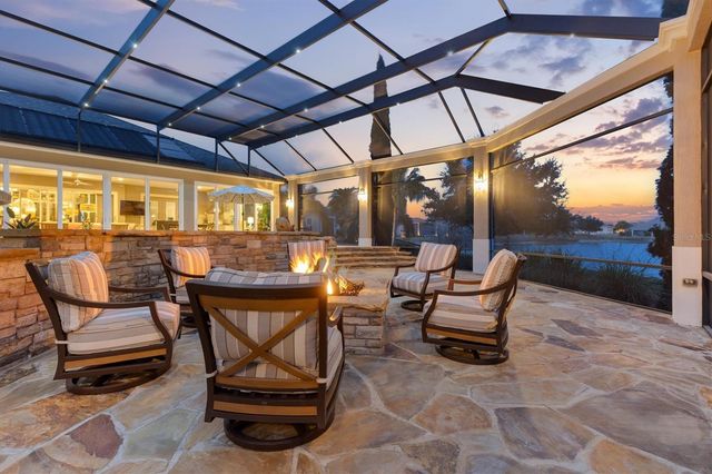 885 IRON OAK WAY, The Villages, FL 32163