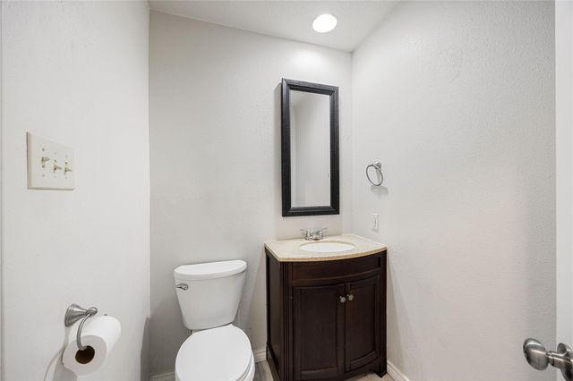 9735 Fortune Ridge DR, Converse, TX 78109