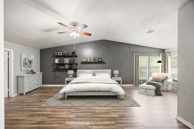 9735 Fortune Ridge DR, Converse, TX 78109