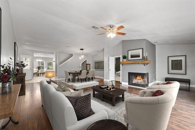 9735 Fortune Ridge DR, Converse, TX 78109