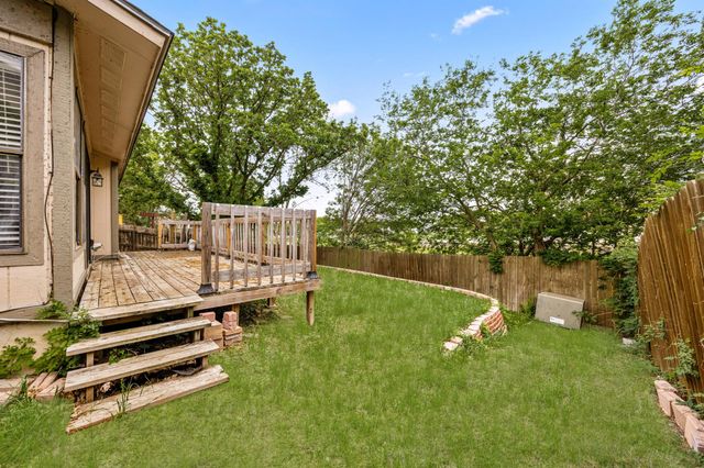 9735 Fortune Ridge DR, Converse, TX 78109