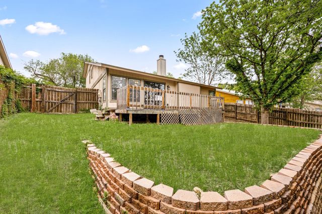 9735 Fortune Ridge DR, Converse, TX 78109