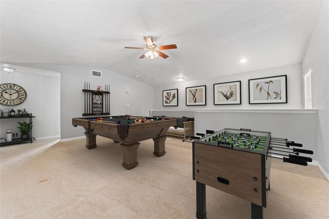 9735 Fortune Ridge DR, Converse, TX 78109