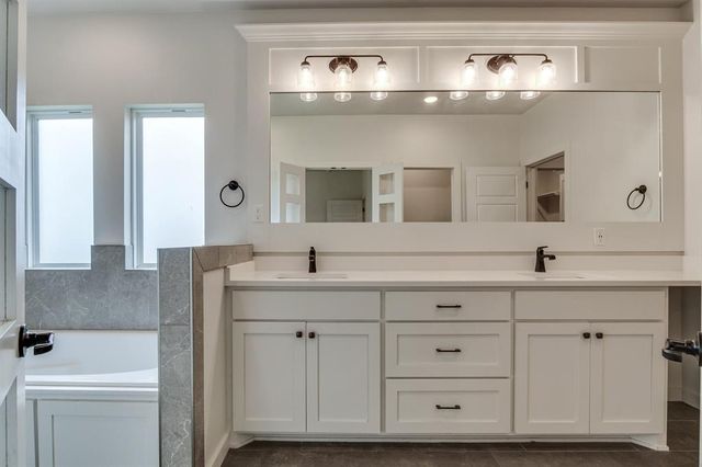 1364 Pineridge Circle, Piedmont, OK 73078