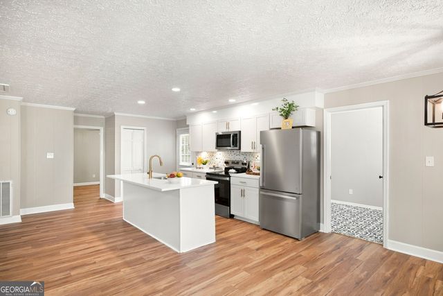 559 Shawnee Circle, Byron, GA 31008