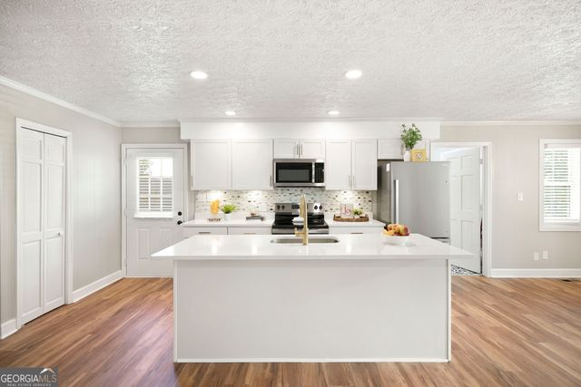559 Shawnee Circle, Byron, GA 31008