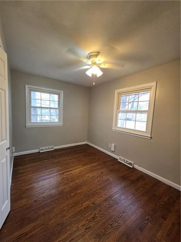 8219 E 85th Street, Raytown, MO 64138