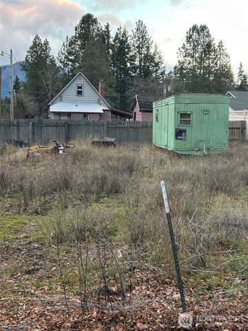 704 W 5th Street, Cle Elum, WA 98922