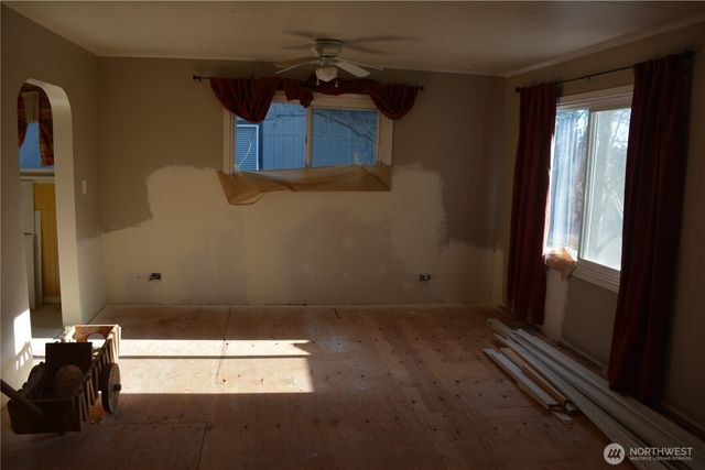 704 W 5th Street, Cle Elum, WA 98922