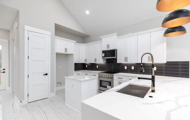 1382 green meadow LN, Spring Branch, TX 78070