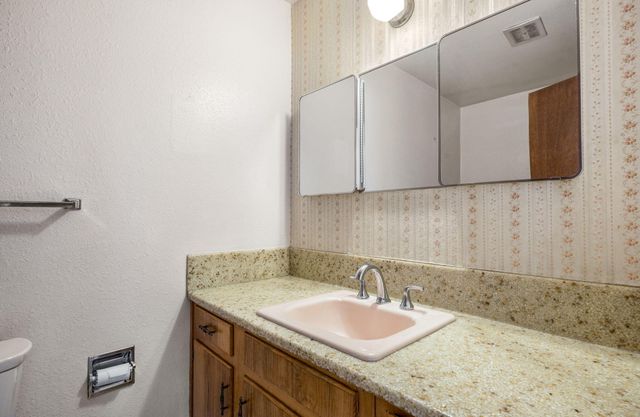 4216 Hendrix Road NE, Albuquerque, NM 87110