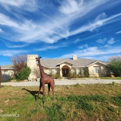 40744 27th Street, Palmdale, CA 93551