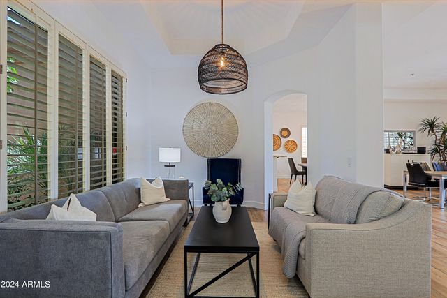 33690 N 71ST Way, Scottsdale, AZ 85266