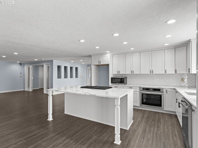 3612 Se 165TH Ave, Vancouver, WA 98683
