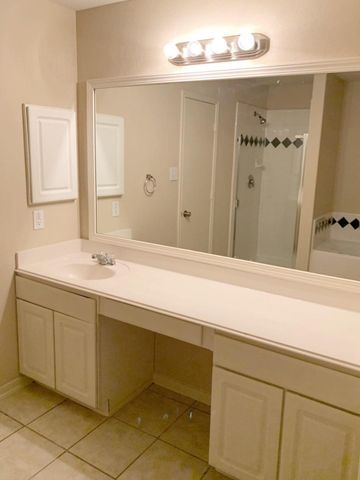 2747 Lofty Elm, Houston, TX 77038