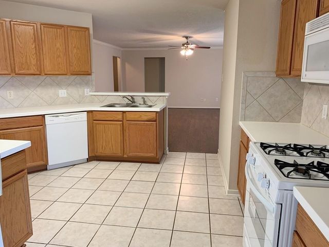 2747 Lofty Elm, Houston, TX 77038