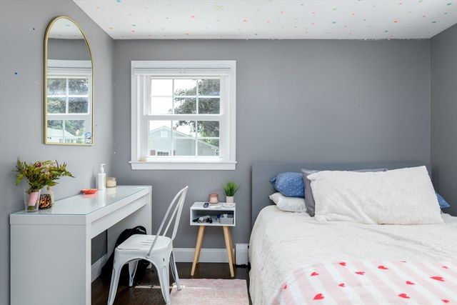 2 Crescent Ter, Ware, MA 01082