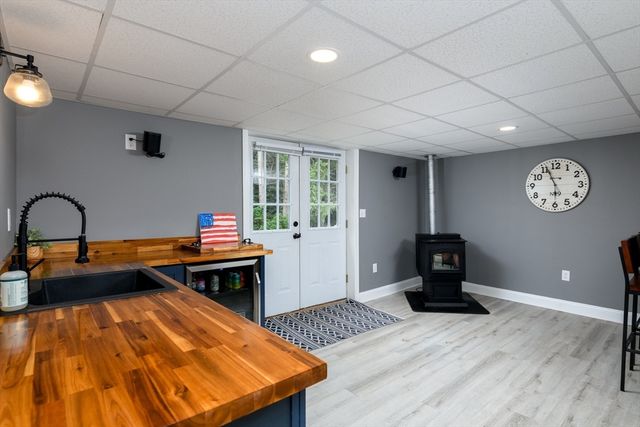 2 Crescent Ter, Ware, MA 01082