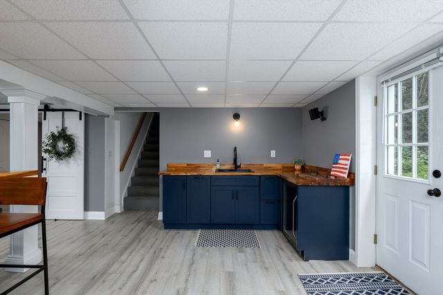 2 Crescent Ter, Ware, MA 01082