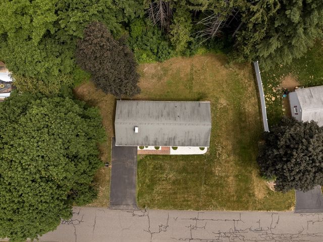 2 Crescent Ter, Ware, MA 01082