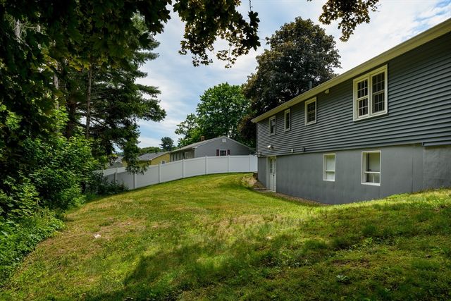 2 Crescent Ter, Ware, MA 01082