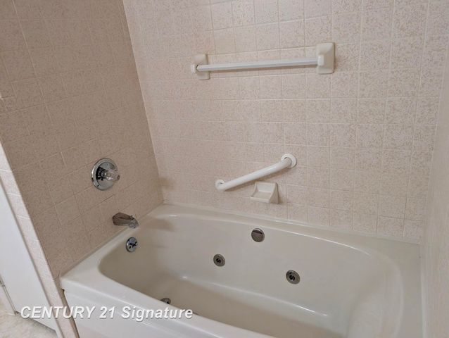 5164 Clydesdale Lane, Saginaw Twp, MI 48603