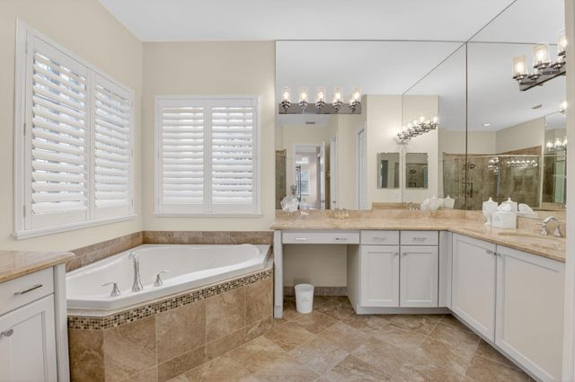 8247 Lawson Bridge Lane, Delray Beach, FL 33446