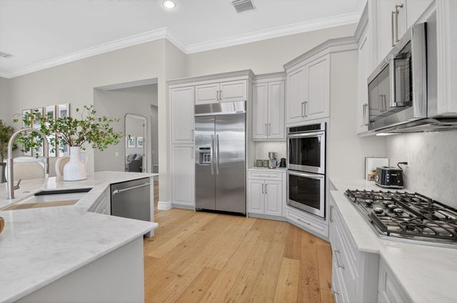 8247 Lawson Bridge Lane, Delray Beach, FL 33446