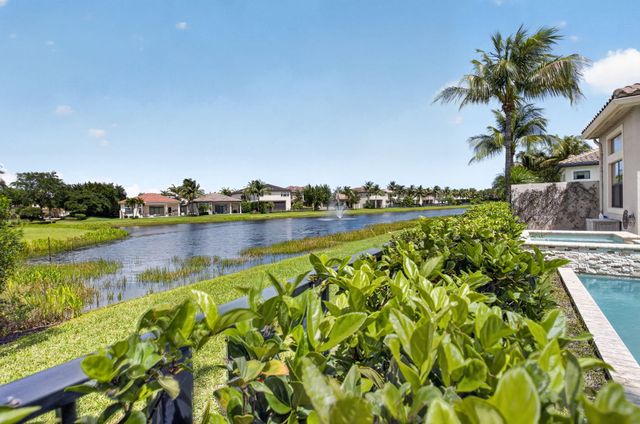 8247 Lawson Bridge Lane, Delray Beach, FL 33446