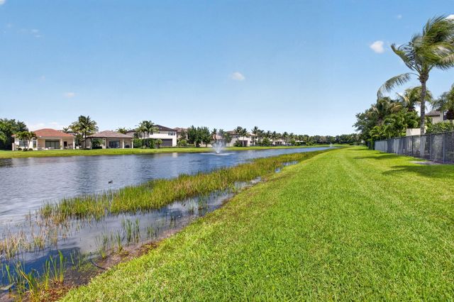 8247 Lawson Bridge Lane, Delray Beach, FL 33446